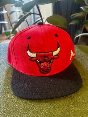 Adidas Chicago Bulls Red Snapback Hat NBA Basketball Cap One Size